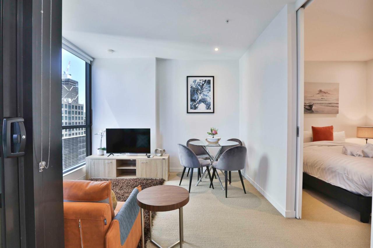 My80 Apartment Located In The Inner Of Melbourne Cbd Exteriör bild